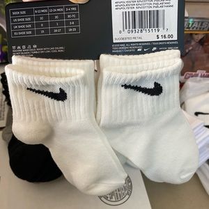 Nike toddler socks
